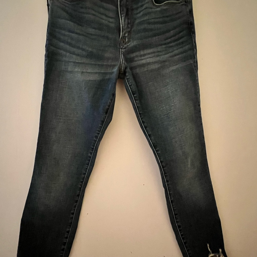 Only worn once. In excellent condition! - Picture 2 of 3